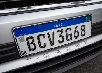 Comissão da Câmara dos Deputados aprova projeto que retoma cidade e estado nas placas de veículos