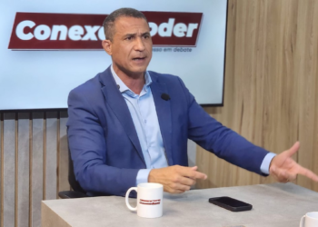 Coronel Assis vê risco de preços dispararem com fim da escala 6×1: "O custo da mão de obra pode subir"