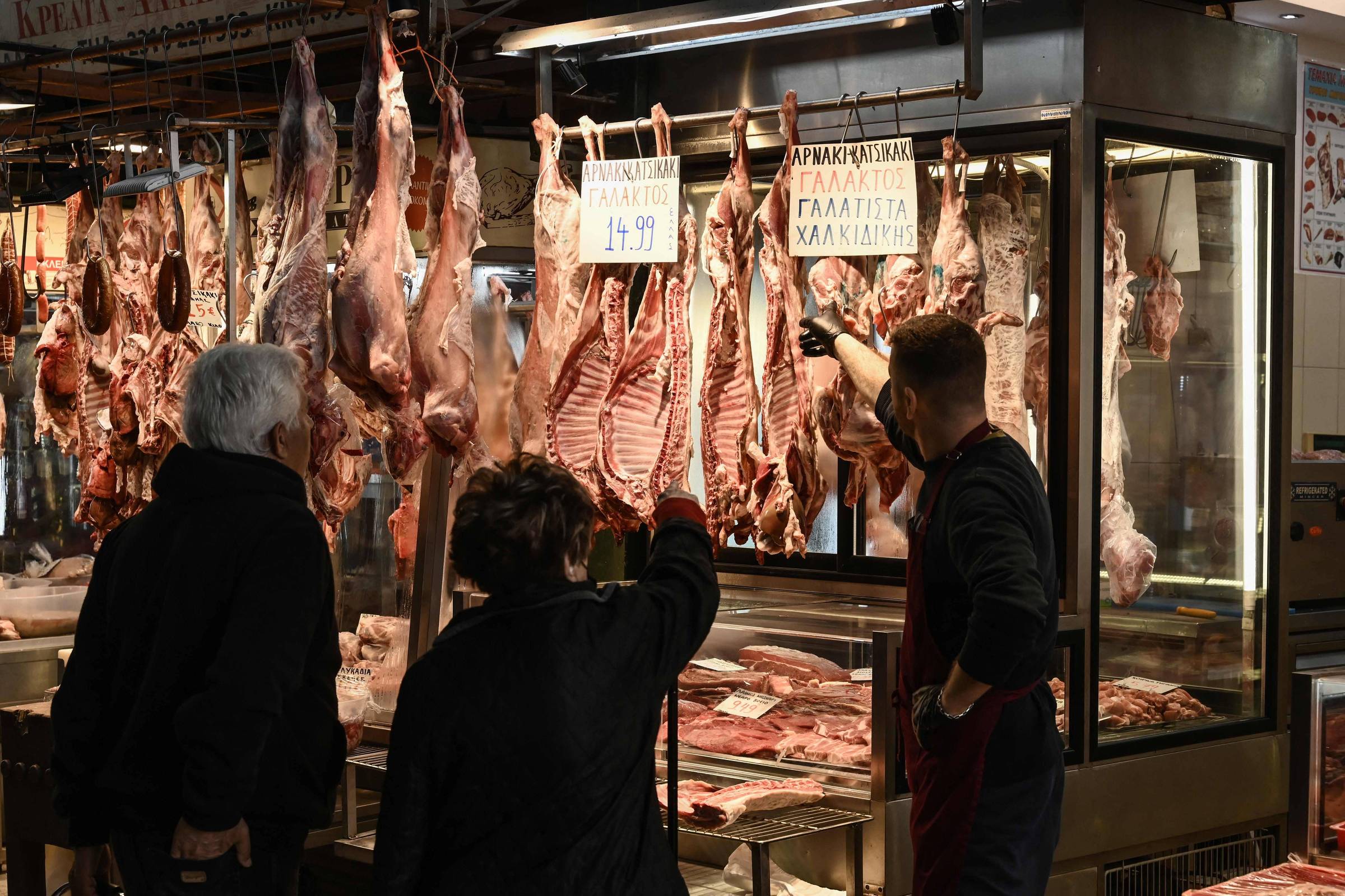 Mulheres da Europa comeram menos carne que homens por milênios