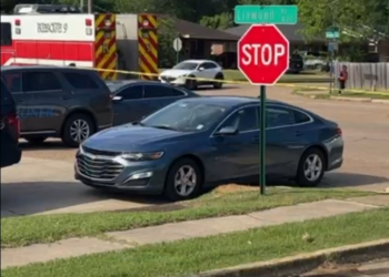 Atirador mata oito crianças em ataques a casas nos EUA, diz polícia