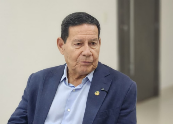 Mourão: Flávio Dino é um militante político da esquerda; veja vídeo