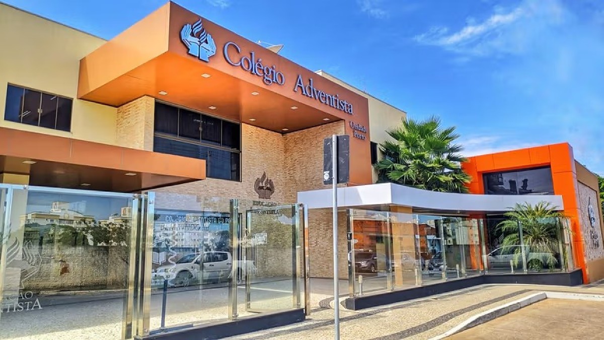 Justiça condena Colégio Adventista em Cuiabá por negar matrícula a estudante autista