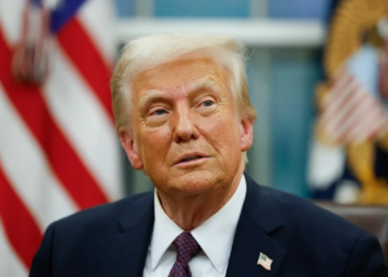 Trump é retirado às pressas após suspeita de tiros em evento da Casa Branca