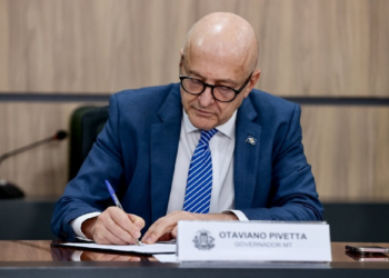 Pivetta sanciona lei que amplia atendimento especial a crianças com deficiência até 6 anos