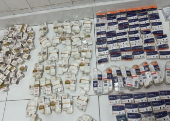 Vídeo: PM é flagrado com perfumes e emagrecedores contrabandeados em Rondonópolis