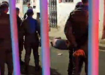 Morte de mulher por PM desencadeia protesto na zona leste de São Paulo