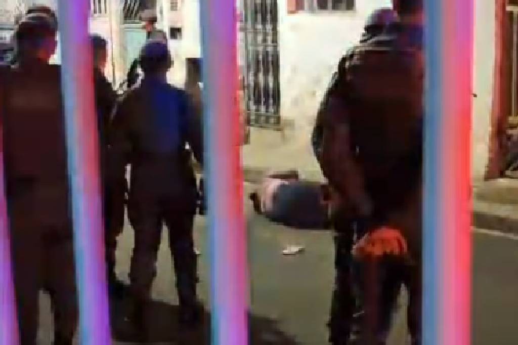Morte de mulher por PM desencadeia protesto na zona leste de São Paulo