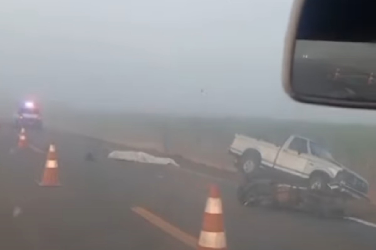 Caminhonete e moto batem de frente e motociclista morre na MT-246