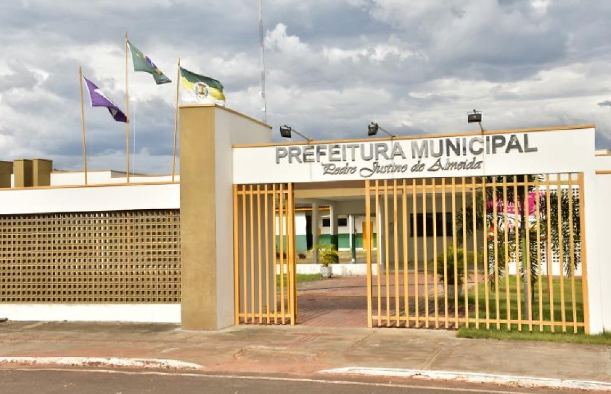 Nova Olímpia torra R$ 450 mil com shows da banda Lambasaia e dupla Som de Faculdade