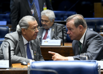 Jayme e Wellington celebram veto a Jorge Messias; Fávaro silencia sobre derrota de Lula