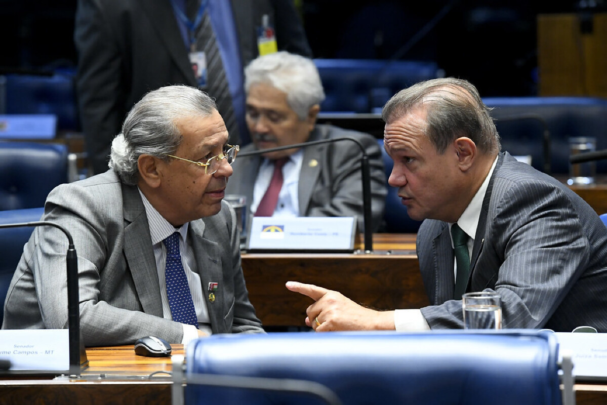 Jayme e Wellington celebram veto a Jorge Messias; Fávaro silencia sobre derrota de Lula