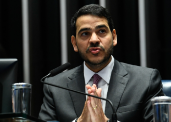 Lula libera R$ 889 milhões, mas amarga derrota com Messias barrado no Senado