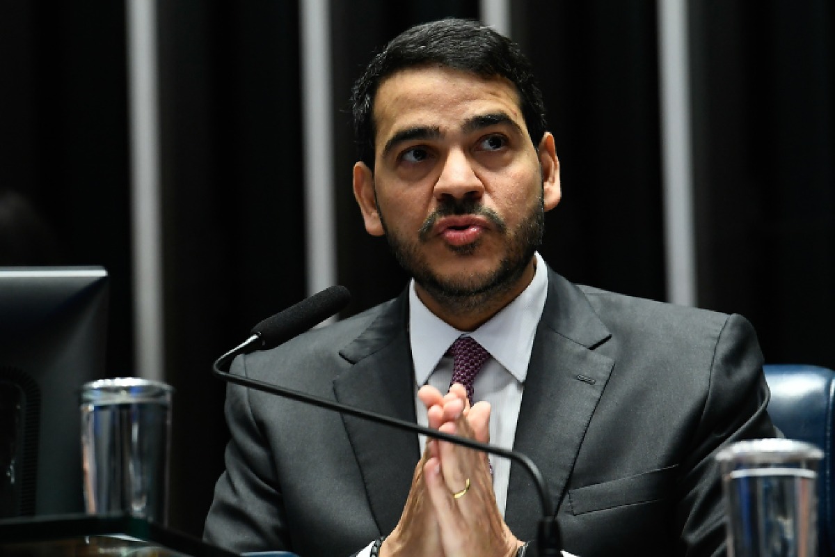 Lula libera R$ 889 milhões, mas amarga derrota com Messias barrado no Senado