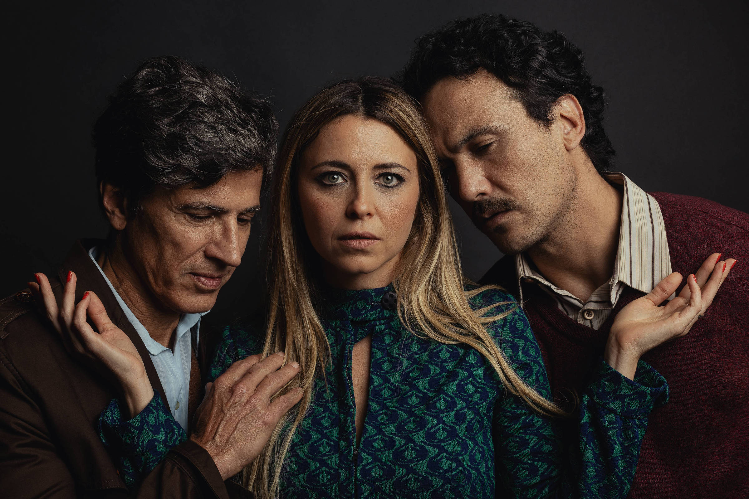 'Betrayal' revela brutalidade contida nas fraturas do amor e amizade