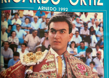 Ex-toureiro morre após ser atacado por touro em arena na Espanha