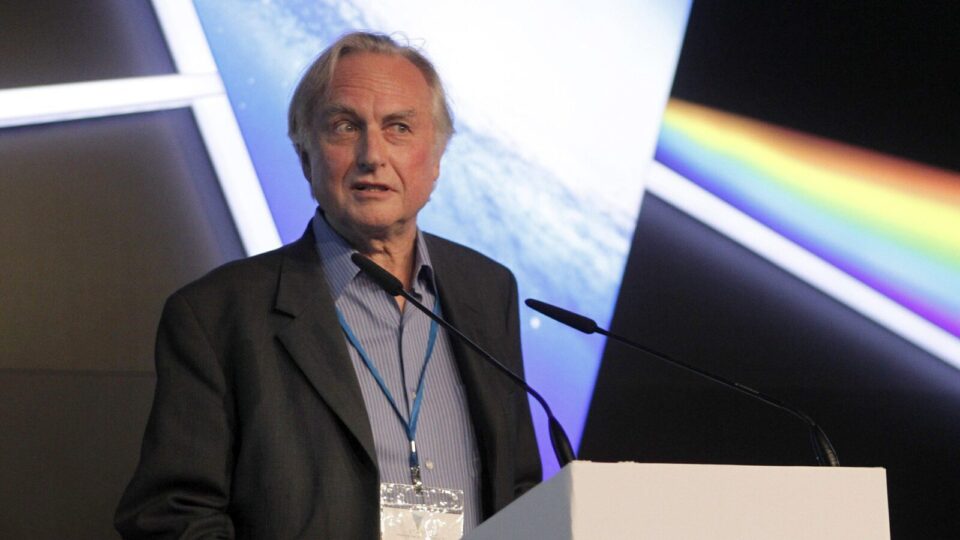 Um dos cientistas mais conhecidos do mundo suspeita que a IA adquiriu consciência