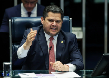 Congresso promulga Lei da Dosimetria que pode reduzir punição de Bolsonaro e condenados pelo 8 de janeiro