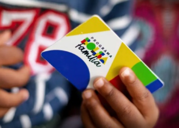 Um em cada 11 brasileiros recebeu auxílio social do governo em 2025, aponta IBGE