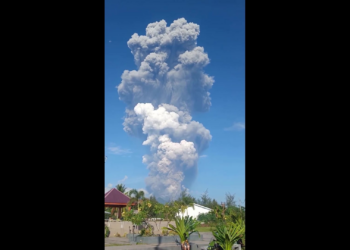 Equipes de resgate localizam dois desaparecidos perto de cratera de vulcão que entrou em erupção na Indonésia