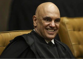 Moraes suspende aplicação da Lei da Dosimetria aos condenados do 8 de Janeiro