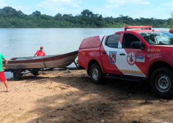 Pescador de 75 anos morre afogado após barco virar no Rio Cuiabá