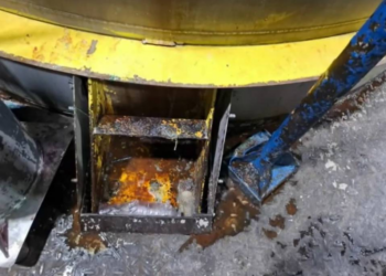 Imagens de inspeção sanitária na fábrica da Ypê mostram marcas de corrosão
