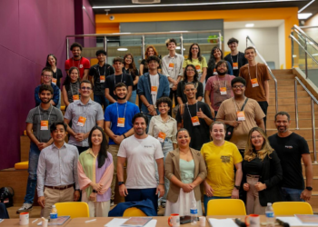 Projeto social forma jovens em vulnerabilidade social e garante 29,4% de empregabilidade imediata no setor de TI em Cuiabá