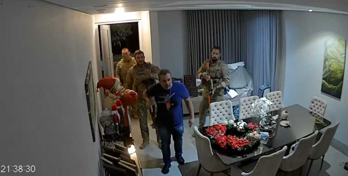 Delegado que ameaçou "estourar cabeça" de empresária é condenado em Cuiabá