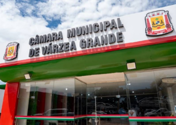 Cinco vereadores entram na Justiça para suspender eleição antecipada na Câmara de Várzea Grande