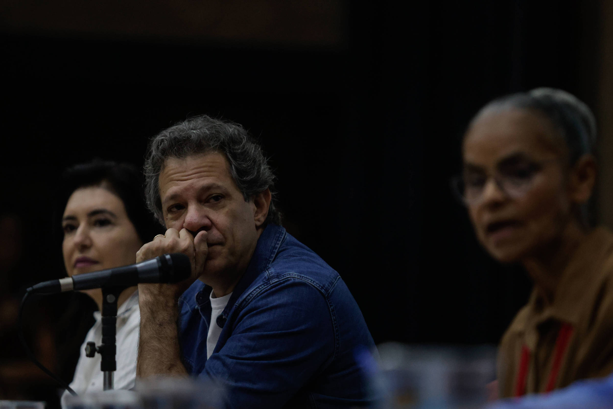 Esquerda vincula dosimetria a Master, reforça discurso eleitoral e ataca Congresso no 1º de Maio