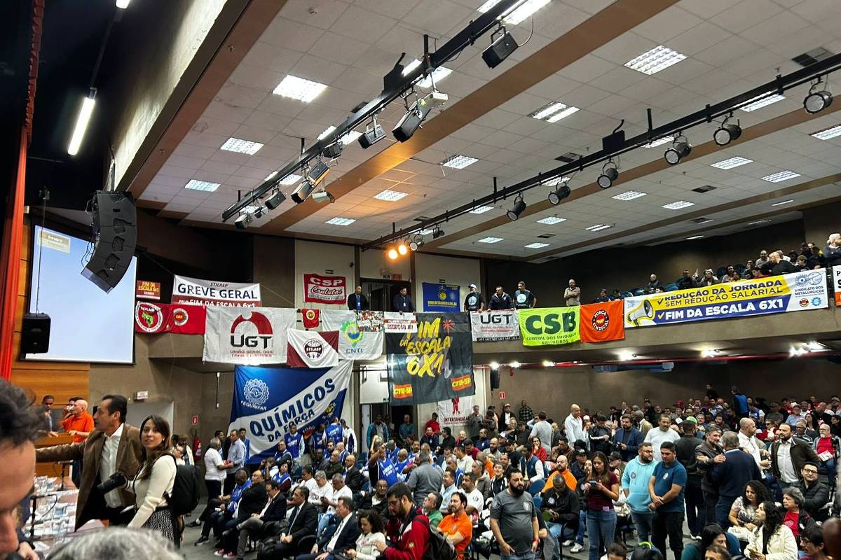 PEC do fim da escala 6×1 vai alterar 3 pontos da Constituição e deve prever transição e punição a empresas