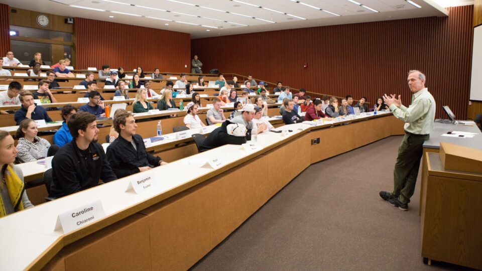 Como a IA acabou com uma tradição de 133 anos na Universidade de Princeton
