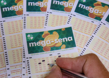 Confira a partir das 21h desta deste sábado (16) o resultado do concurso 3009 da Mega-Sena