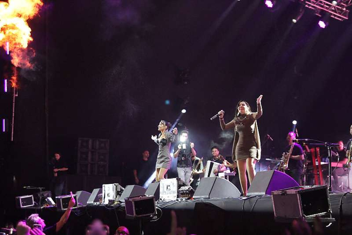 Maiara & Maraisa cantam ‘hit’ do lambadão e agitam público; vídeo