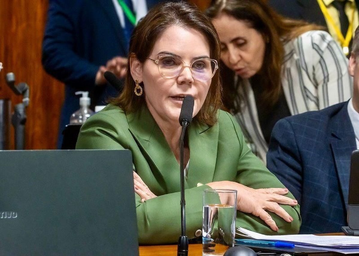 "População paga a conta", diz Coronel Fernanda ao cobrar explicações sobre alta dos combustíveis