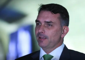 PL convoca reunião com Flávio Bolsonaro e lideranças do Senado e da Câmara