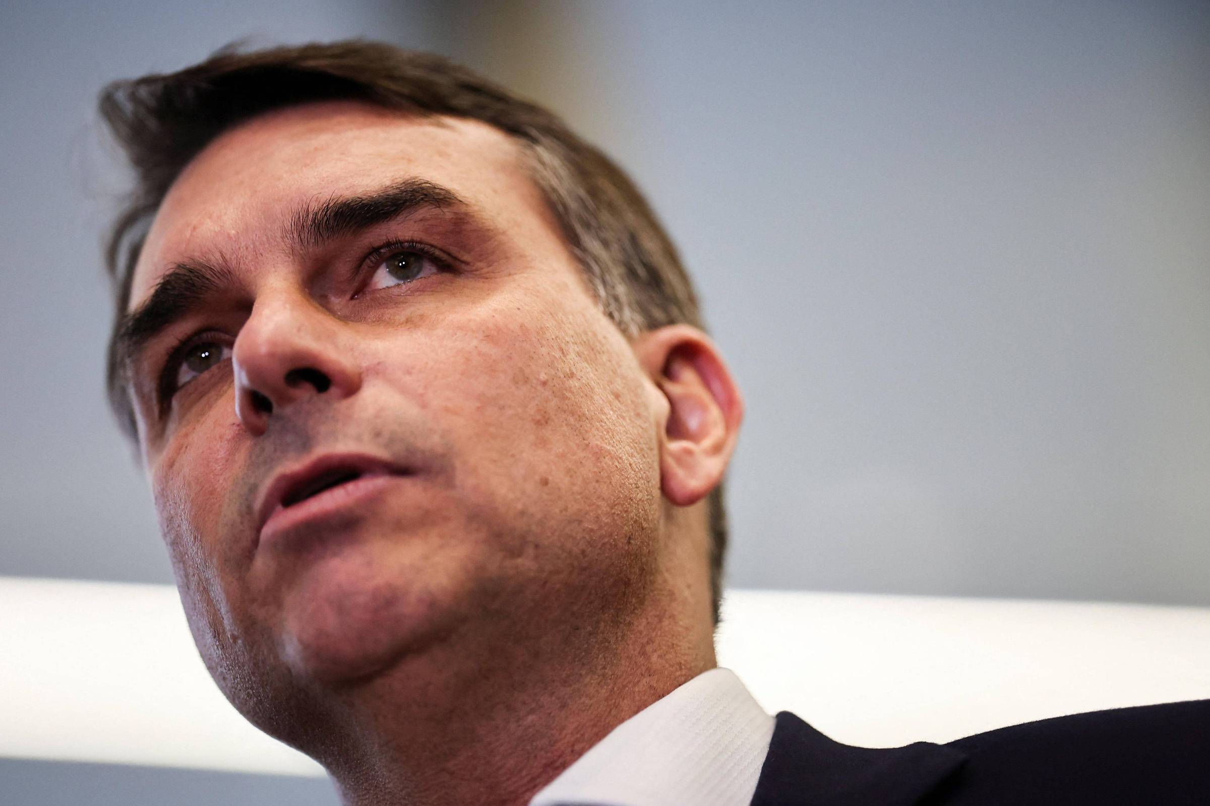 Publicitário Eduardo Fischer deve assumir marketing de Flávio Bolsonaro