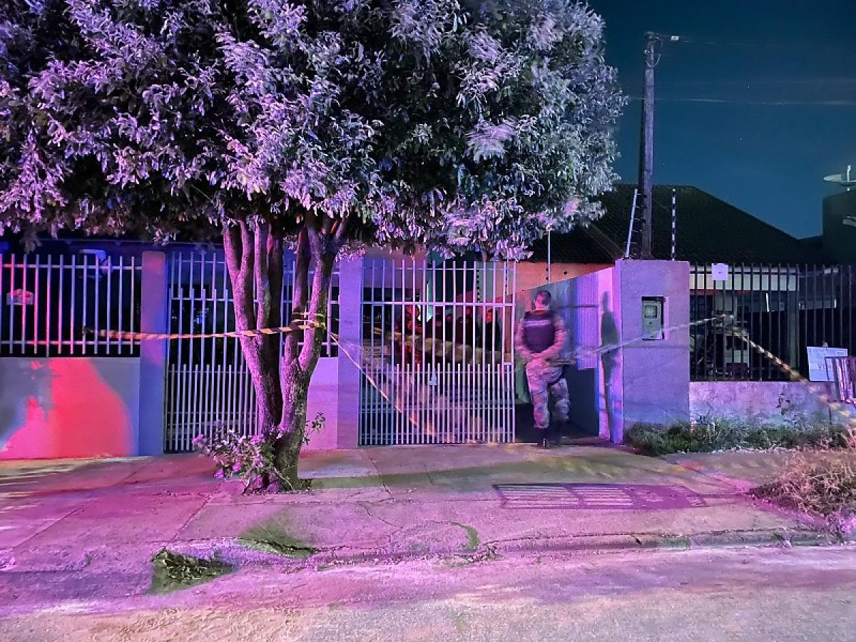 Menores invadem casa, apontam armas para policiais e morrem em confronto em Nova Mutum