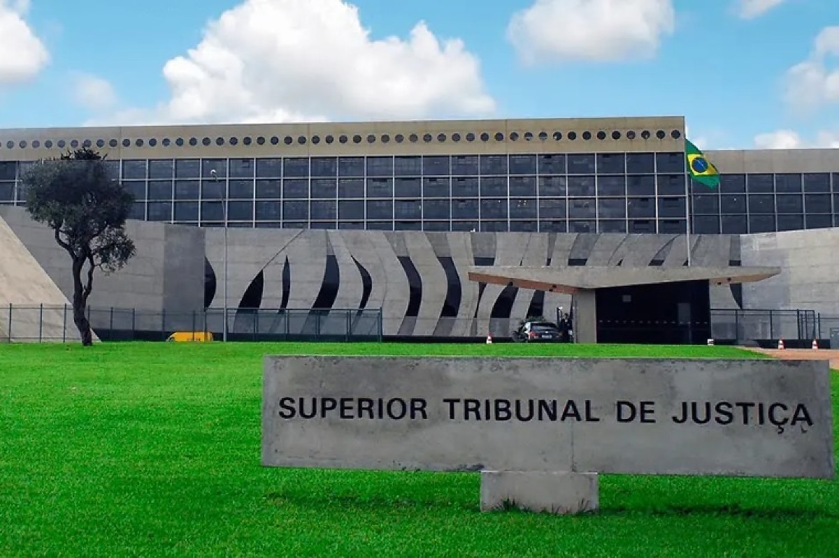 STJ derruba liminar e determina retomada imediata de concurso para promotor em MT