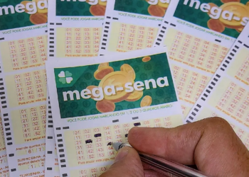 Caixa sorteia prêmio de R$ 300 milhões na Mega-Sena neste domingo