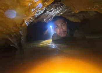 Sete pessoas estão presas em caverna no Laos há cinco dias após enchente; veja fotos das operações de resgate