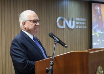 CNJ aprova contracheque único para juízes visando limitar salários acima do teto constitucional
