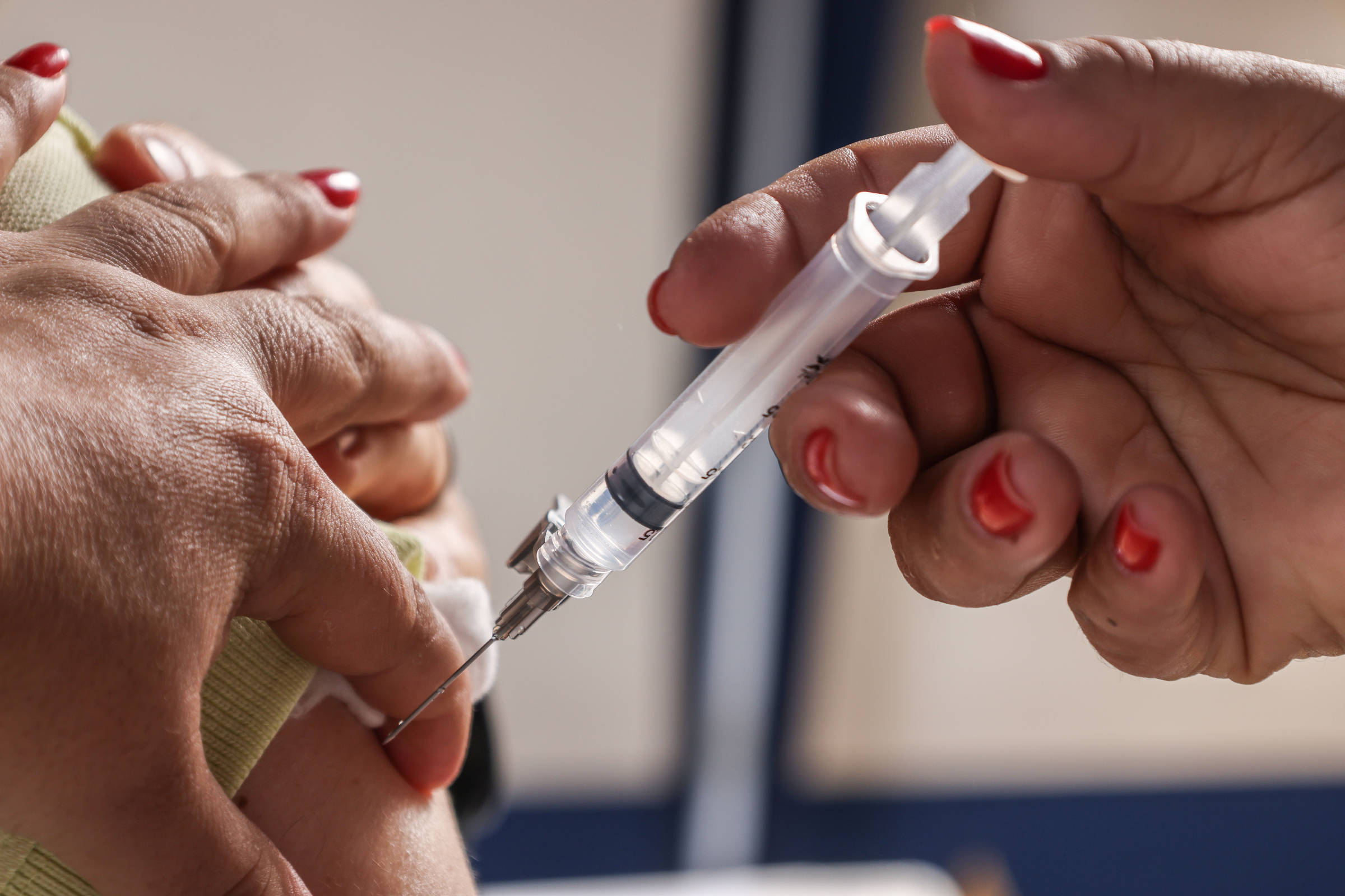 Tire dúvidas sobre a gripe: quando se preocupar, quais tratamentos funcionam e sintomas da doença