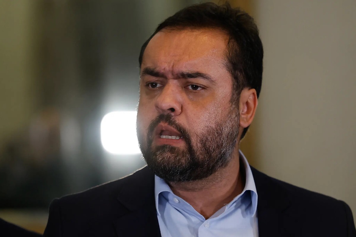 Alvo de duas operações da PF em 15 dias, Cláudio Castro desiste de disputar Senado