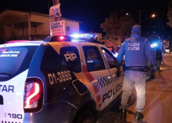 Homem tranca, espanca, estupra ex-namorada em Cuiabá e a força gravar vídeos com ofensas contra si mesma