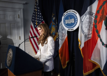 Cidade de Nova York propõe poupança de US$ 3.000 para que crianças cursem ensino superior