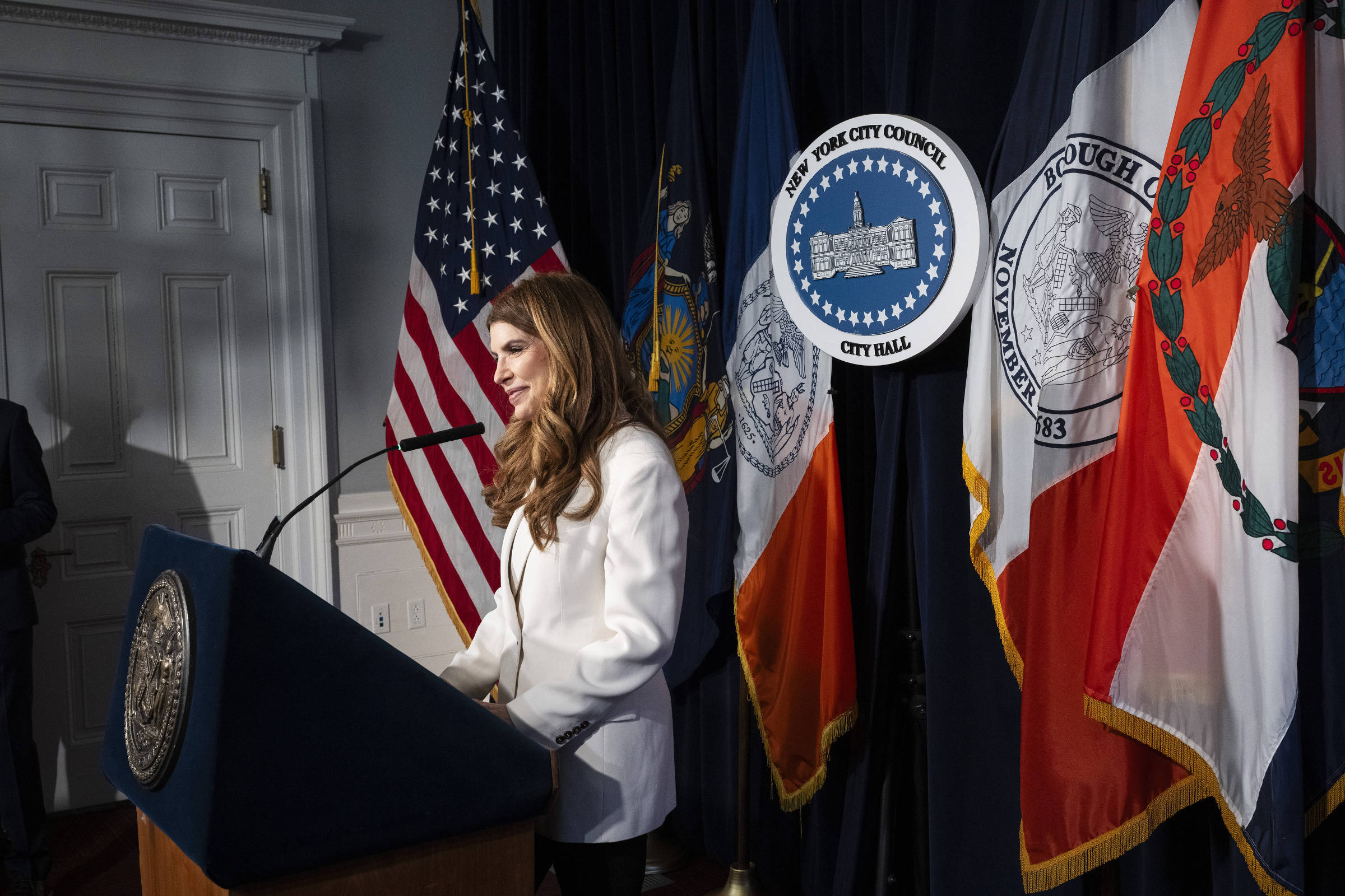 Cidade de Nova York propõe poupança de US$ 3.000 para que crianças cursem ensino superior
