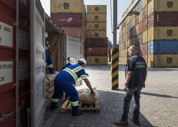 PF reforça atuação em portas de entrada de drogas do PCC na Europa, e UE quer mais cooperação