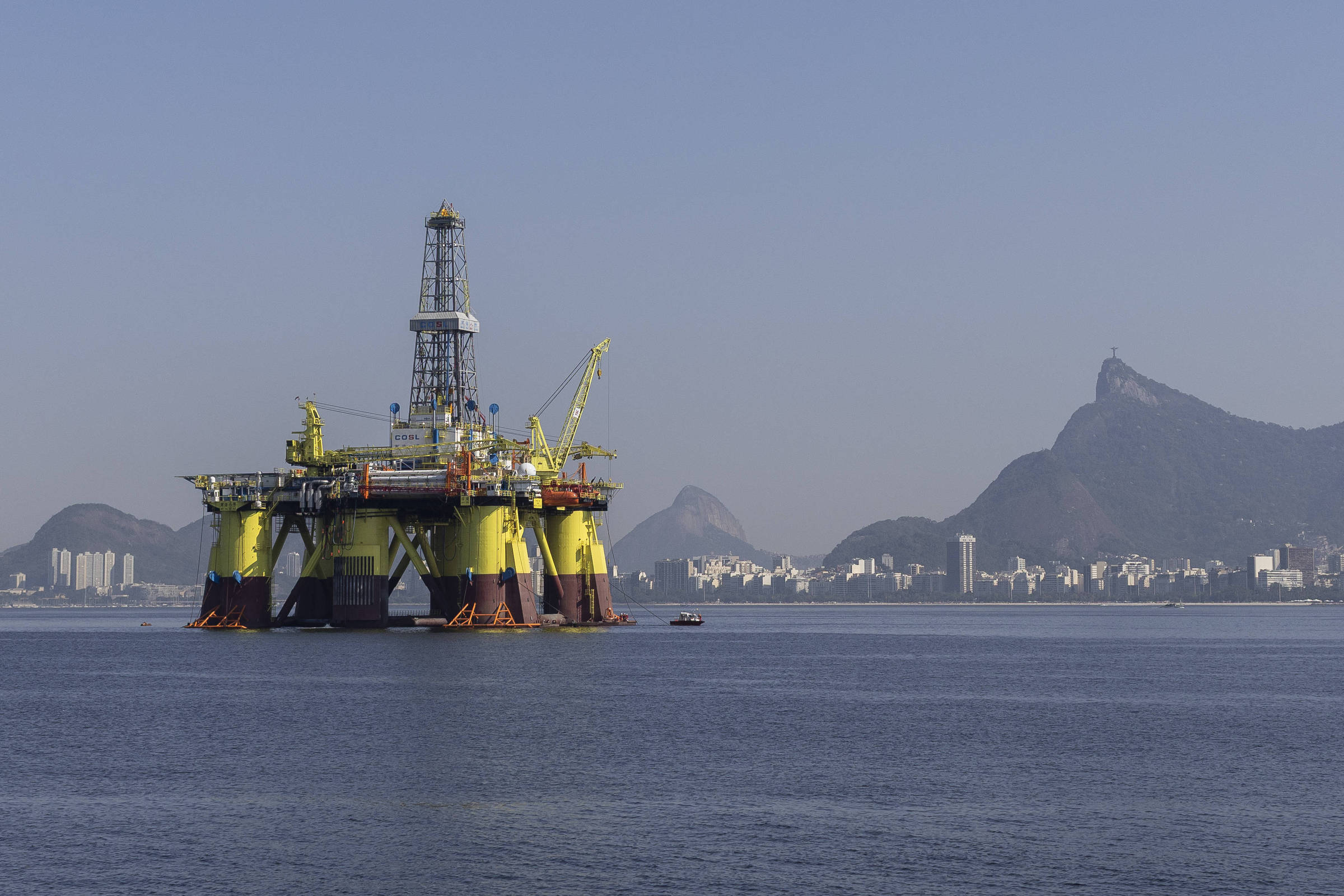 Receita de royalties do petróleo dispara com guerra e bate recorde de R$ 8 bi em maio