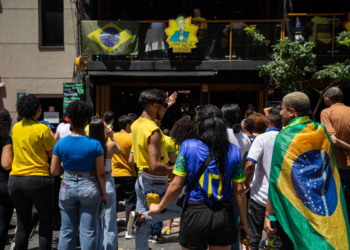 Copa do Mundo muda ritmo de trabalho e pode custar US$ 17 bi em perda de produtividade, diz pesquisa